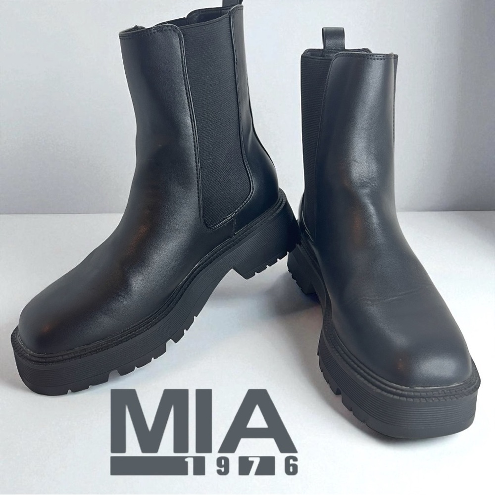 MIA WOMENS LENIA BLACK BOOT SIZE 8.5 EUC